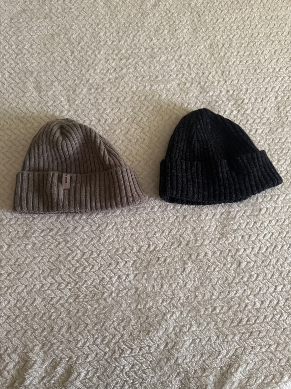 Men's Bula 50% Merino Wool Fold-Over Rib Knit Beanie - Taupe‎ and Black